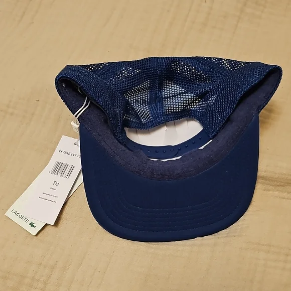 Lacoste Unisex Lightweight Neoprene Trucker Hat - Picture 2 of 9